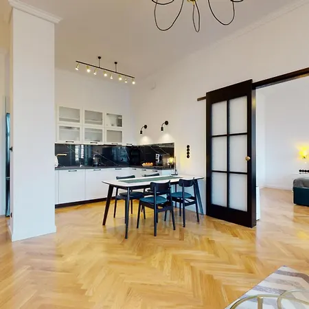 Big Modern Apart- Market Square- 6 People-view To Town Hall Wrocław