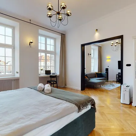 Apartment Big Modern Apart- Market Square- 6 People-view To Town Hall *