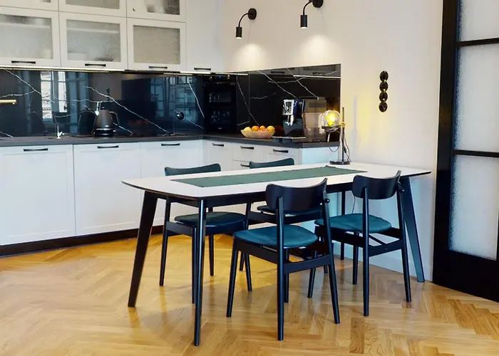 Big Modern Apart- Market Square- 6 People-view To Town Hall * Wrocław